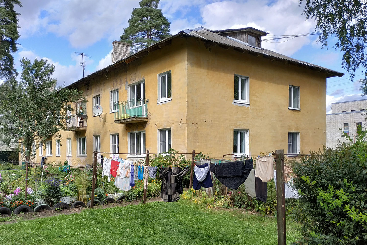 Кобринское, Центральная улица, 5
