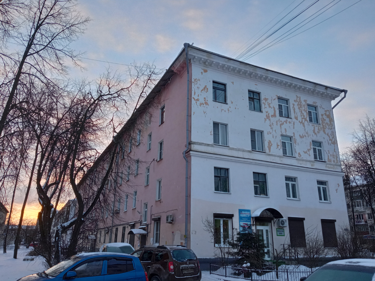 Великий Новгород, Воскресенский бульвар, 10