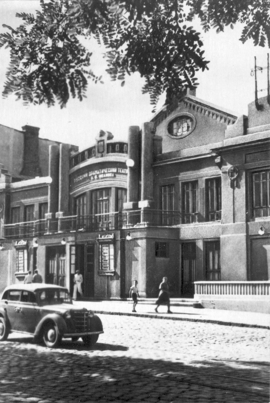 Одесса, Грецька вулиця, 48 / Провулок Віце-адмірала Жукова, 6