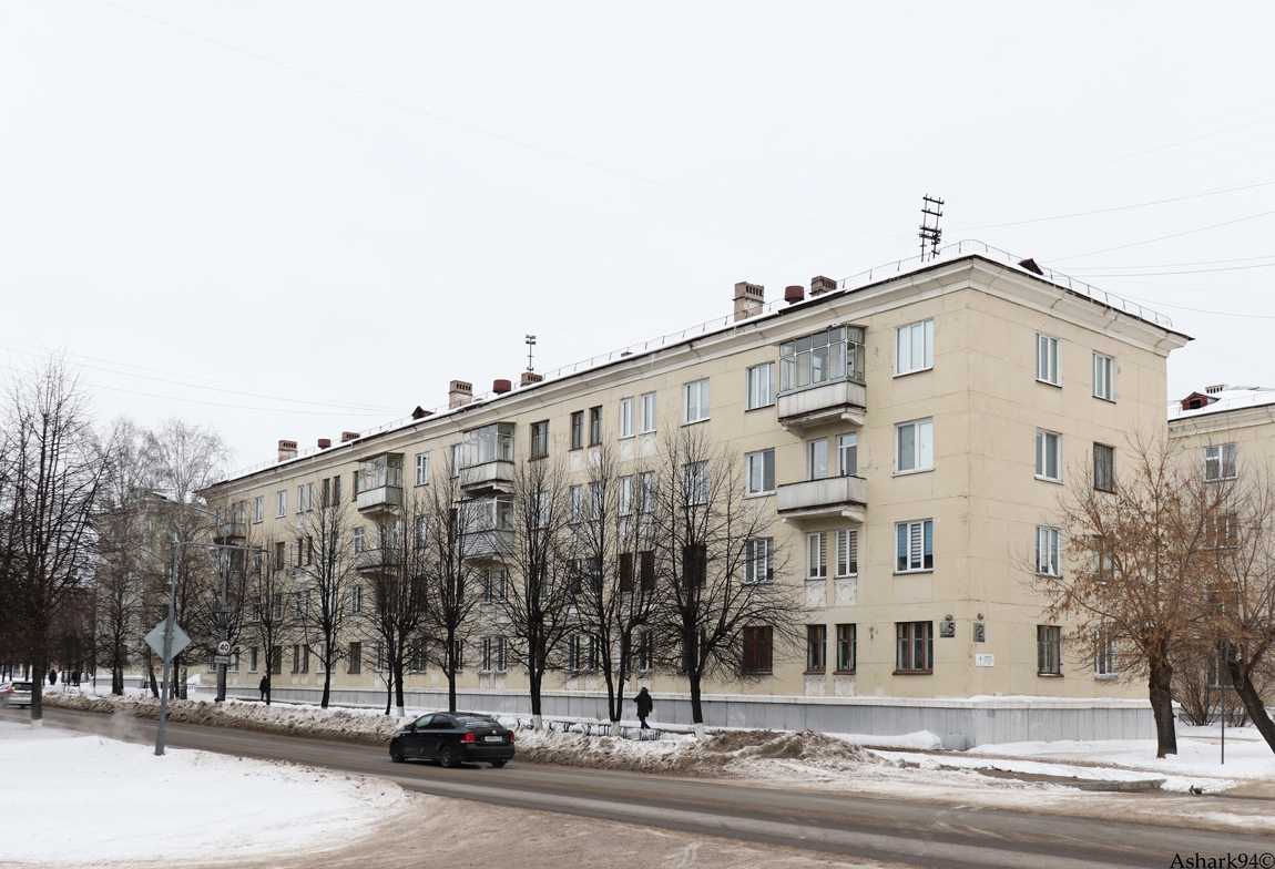 Zheleznogorsk, Улица Ленина, 35 / Улица Чапаева, 12