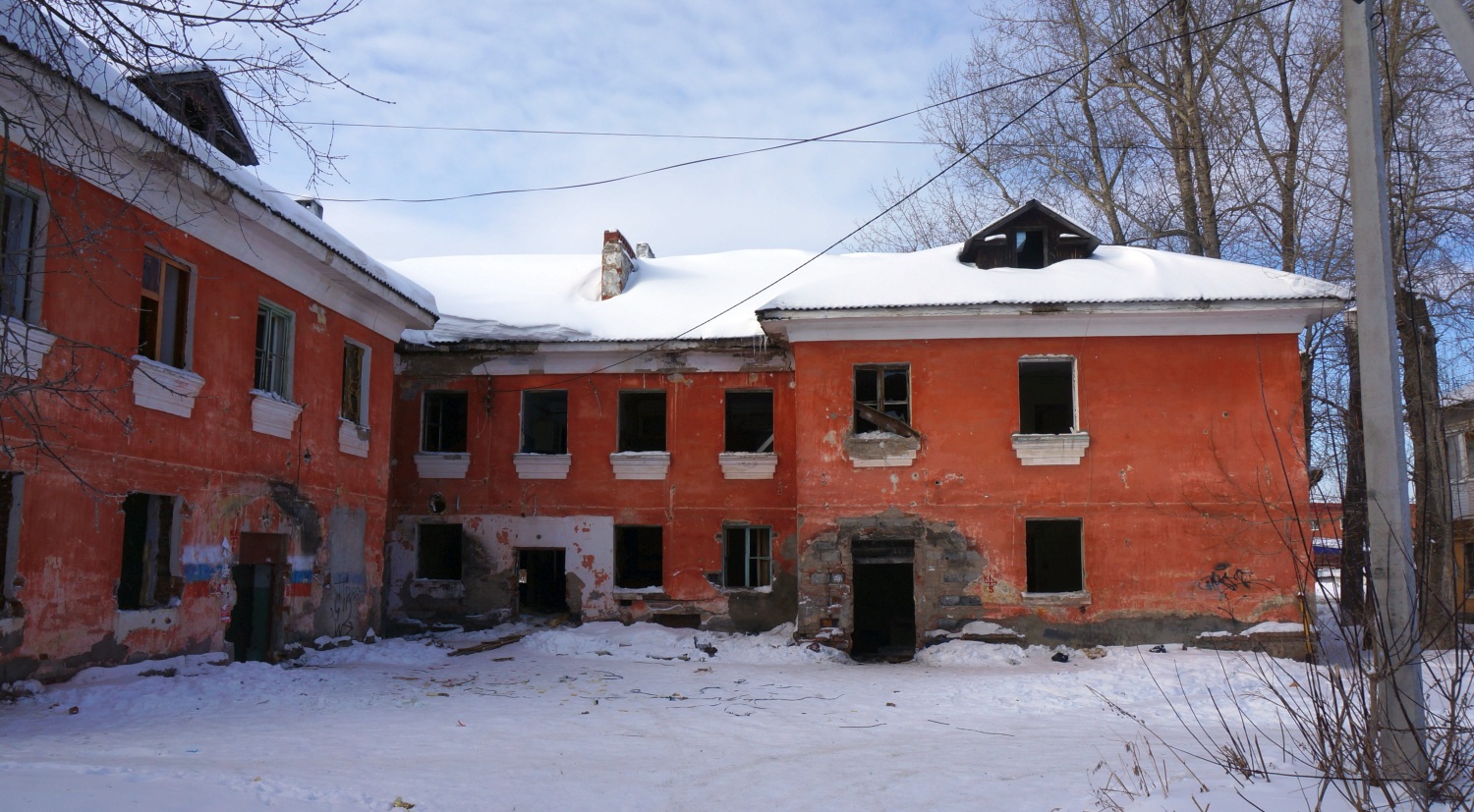 Perm, Улица Лодыгина, 51 / Улица Солдатова, 21