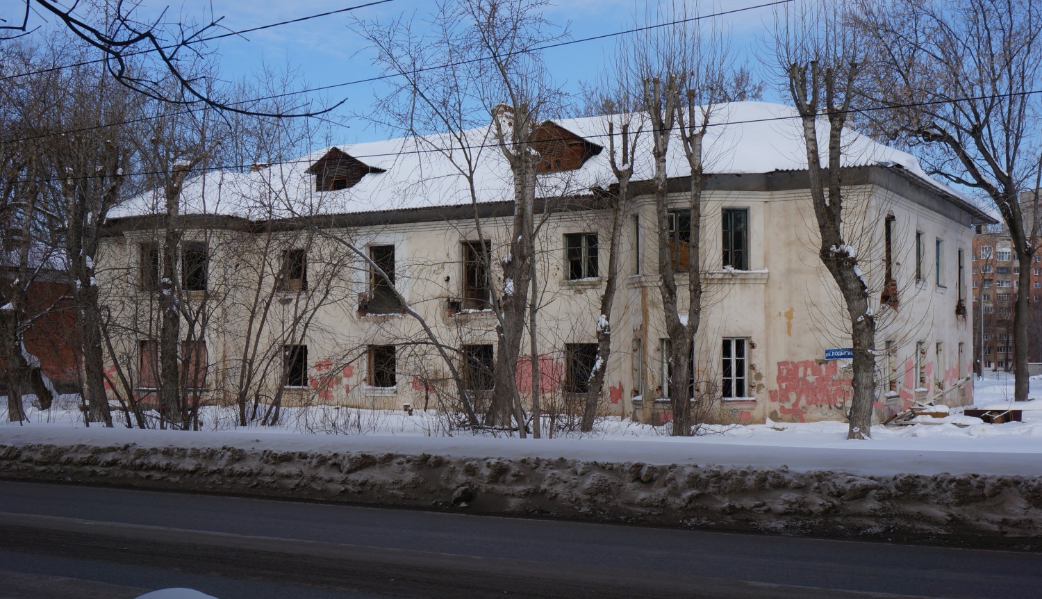 Пермь, Улица Лодыгина, 49