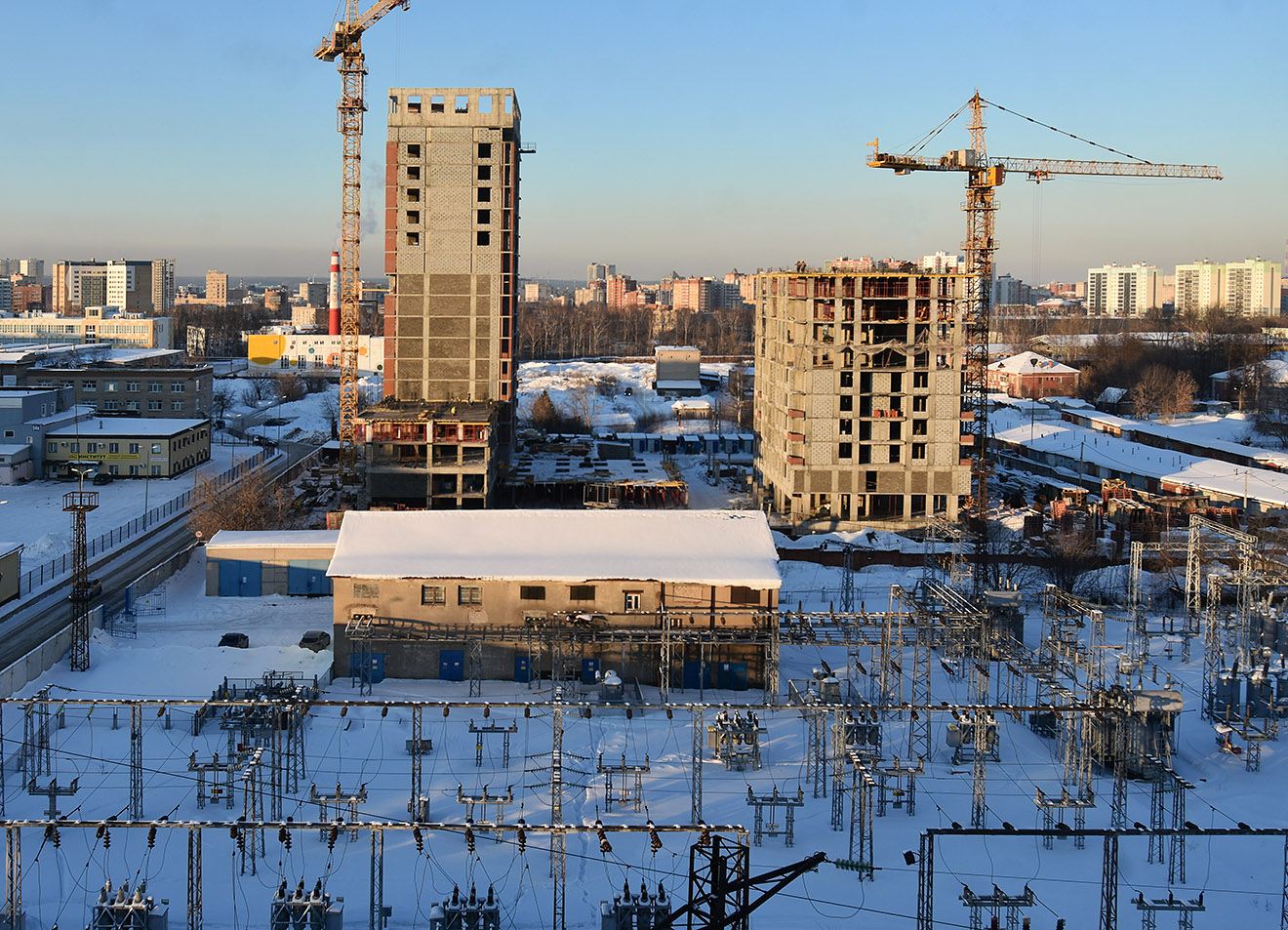 Пермь, Шоссе Космонавтов, 86А; Стахановская улица, 54 лит. Д; Шоссе Космонавтов, 111 корп. 21; Шоссе Космонавтов, 111 корп. 10/1; Стахановская улица, 52А; Стахановская улица, 52; Шоссе Космонавтов, 111 корп. 34; Улица Бабушкина, 1А; Улица Овчинникова, 35А; Улица Челюскинцев, 2А. Пермь — Панорамы