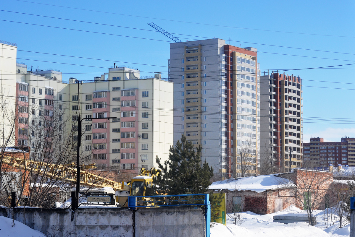 Омск, Улица 6-я линия, 182; 4-я Транспортная улица, 15; 4-я Транспортная улица, 13