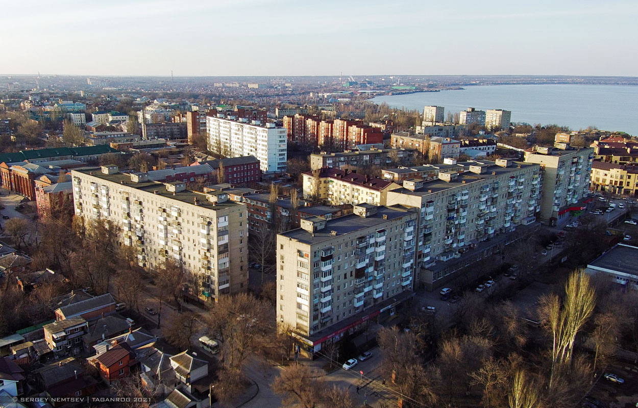 Таганрог, Улица Чехова, 22; Улица Чехова, 6; Переулок 1-й Крепостной, 34