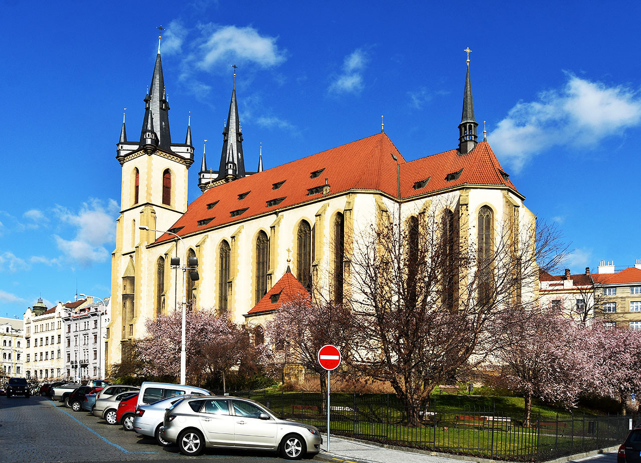 Прага, Strossmayerovo náměstí, 6A