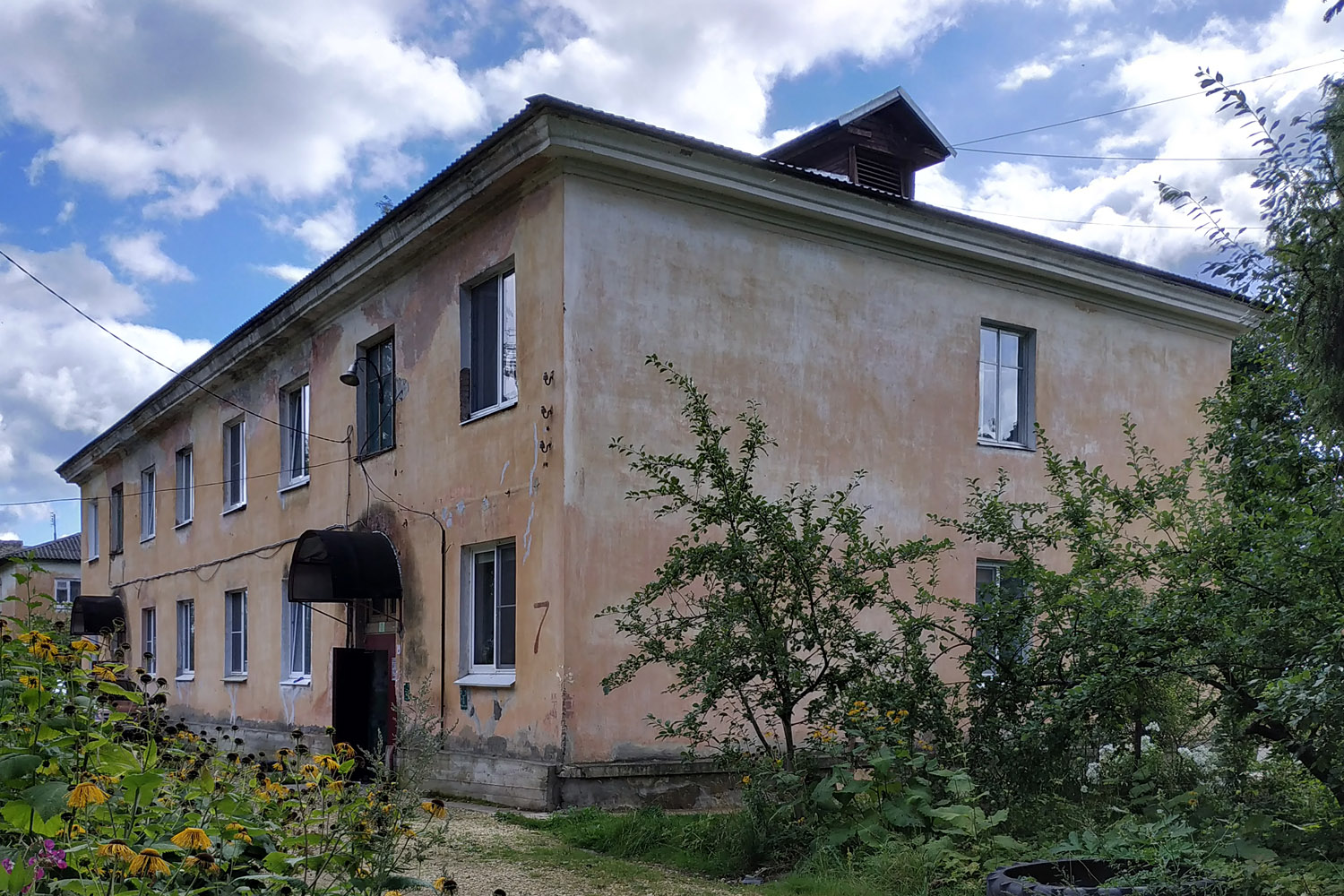 Гатчинский округ, прочие н. п., Белогорка, Институтская улица, 7