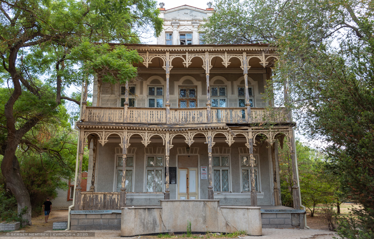 Евпатория, Набережная Горького, 16
