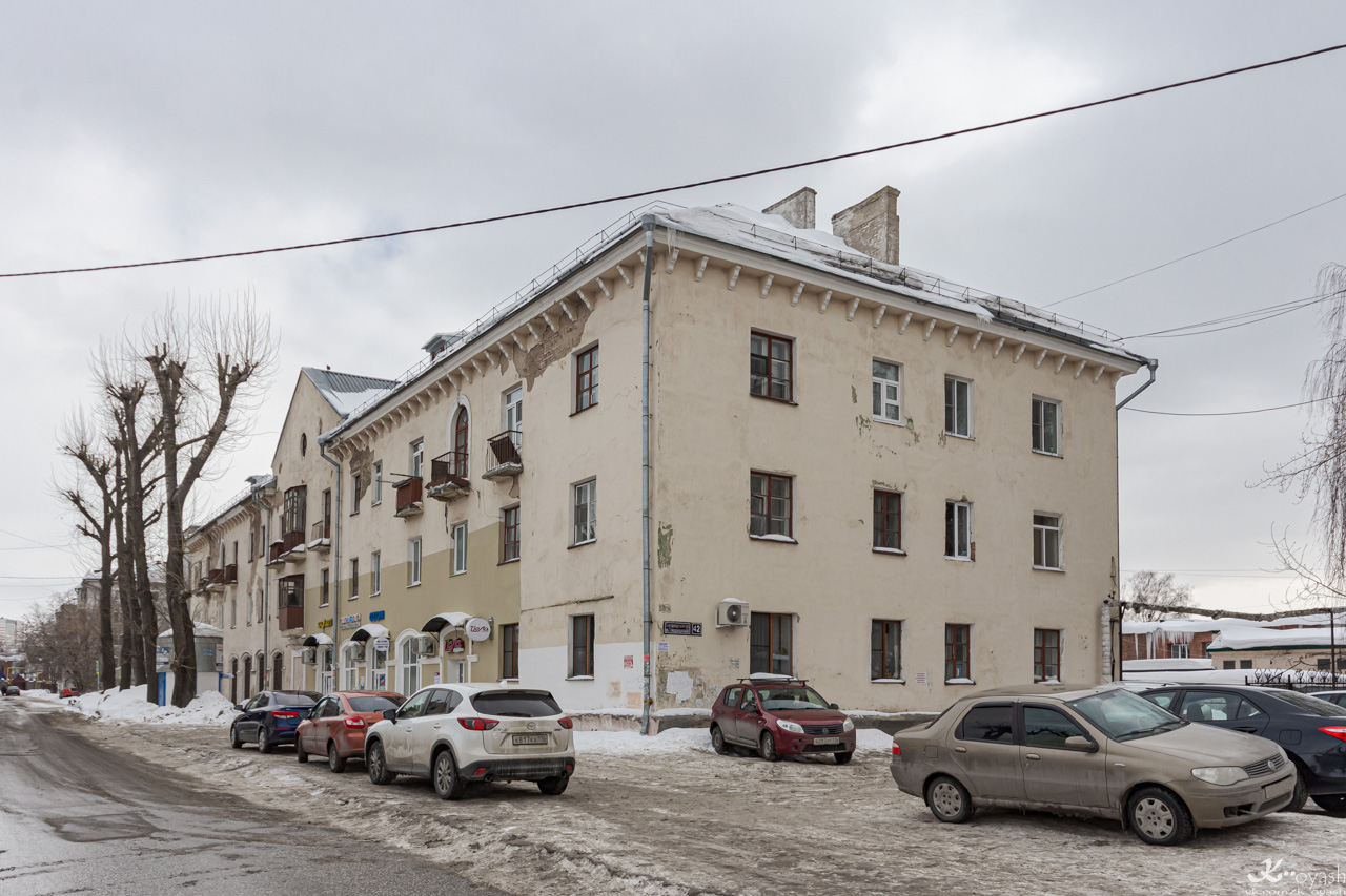 Казань, Товарищеская улица, 42