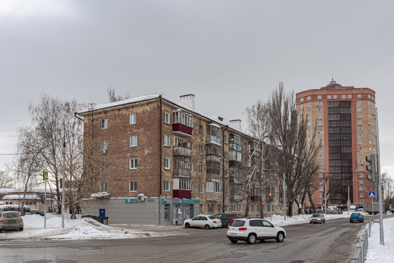 Казань, Товарищеская улица, 33; Центральная улица, 39