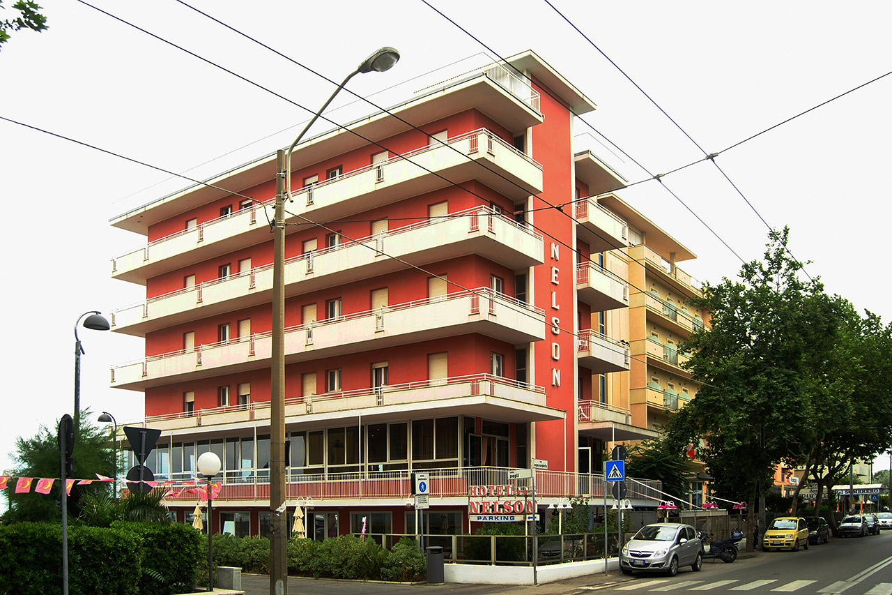 Римини, Viale Regina Margherita, 40