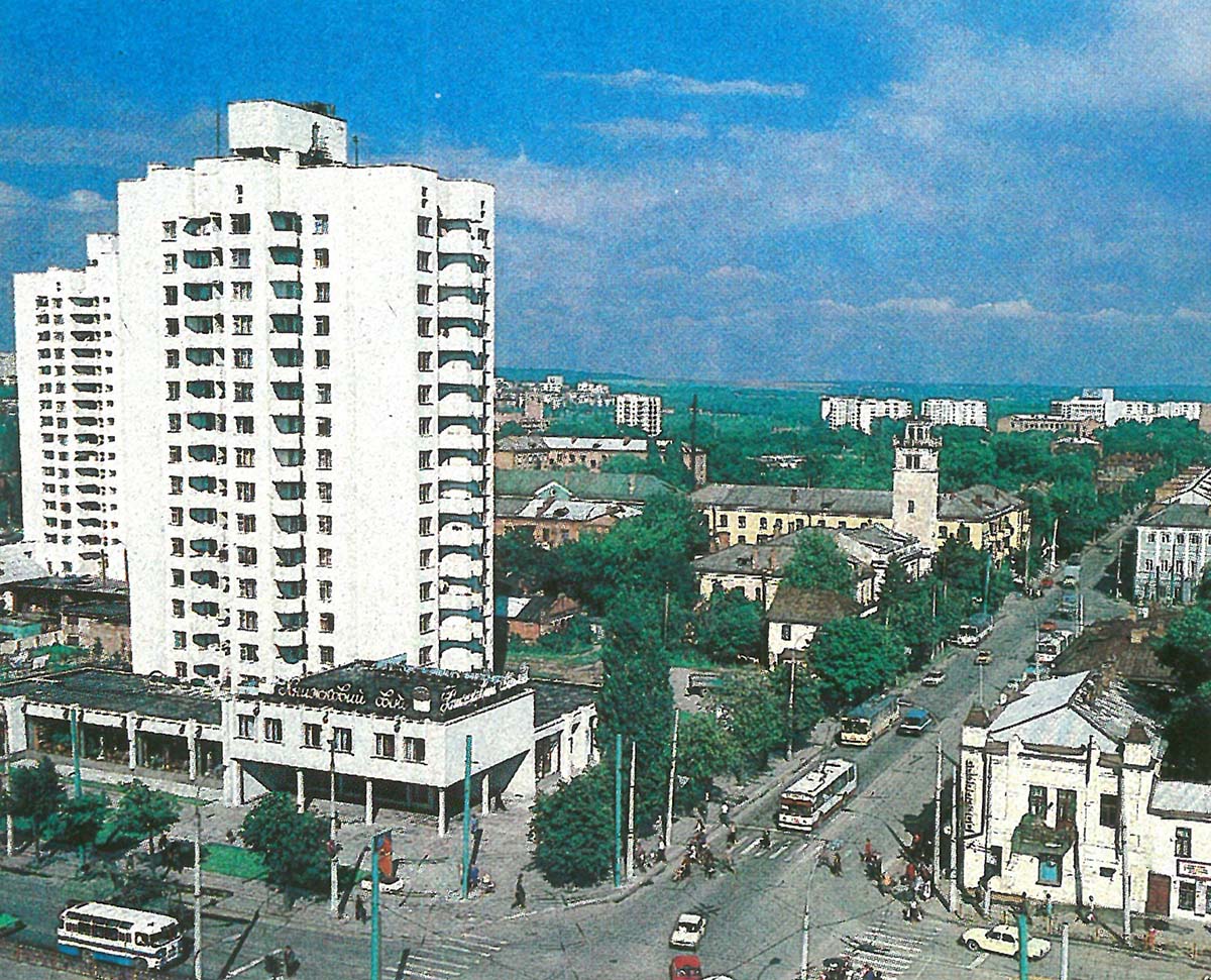 Хмельницкий, Подольская улица, 25; Подольская улица, 28; Каменецкая улица, 21