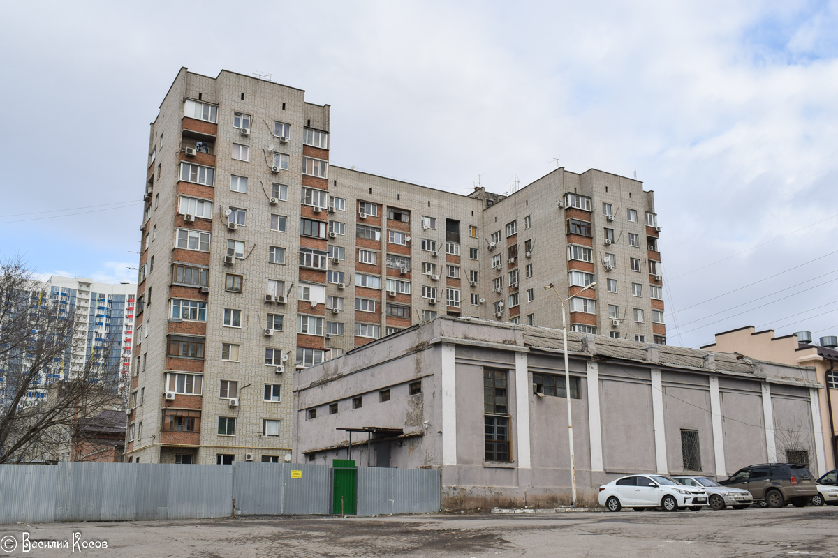 Ростов-на-Дону, Гвардейский переулок, 5; Гвардейский переулок, 3