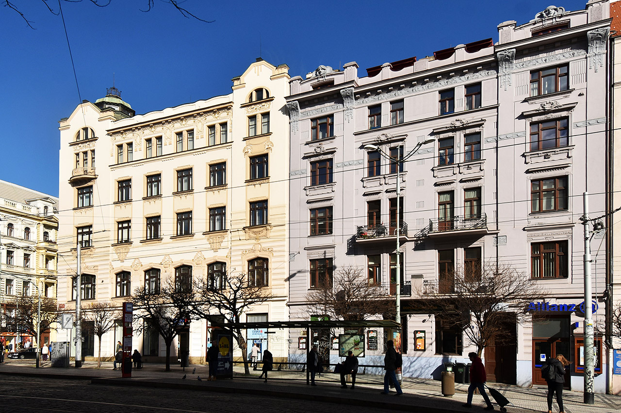 Прага, ​Dukelských hrdinů, 12​ / Strossmayerovo náměstí, 1; Strossmayerovo náměstí, 2