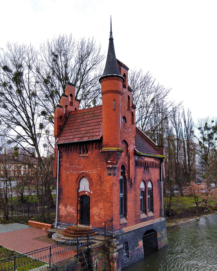 Калининград, Улица Багратиона, 4