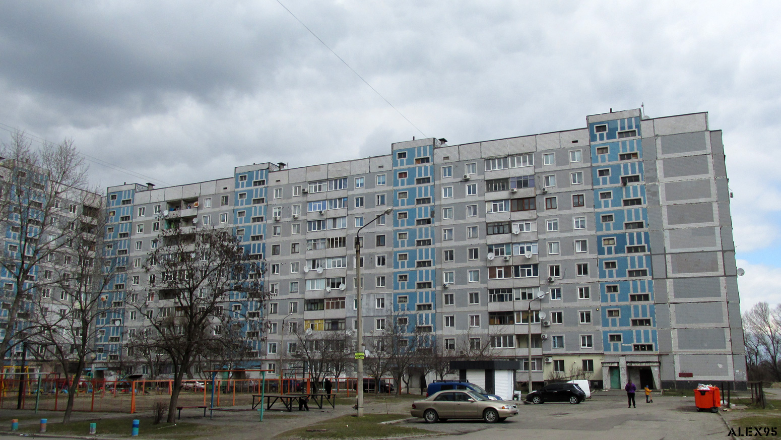 Каменское, Проспект Дружбы Народов, 51Б; Проспект Дружбы Народов, 51А