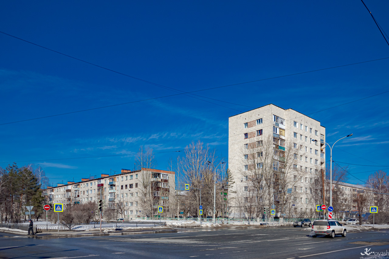 Казань, Волгоградская улица, 28; Волгоградская улица, 30 / Улица Короленко, 53