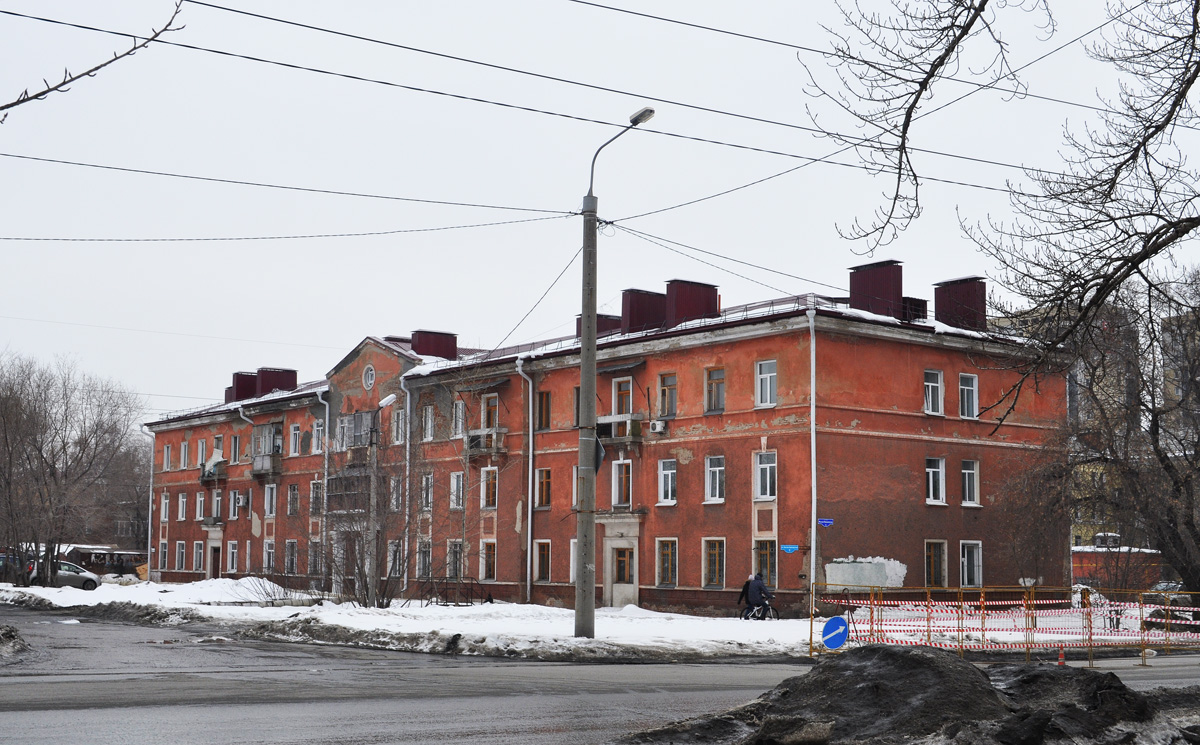 Омск, Малая Ивановская улица, 1