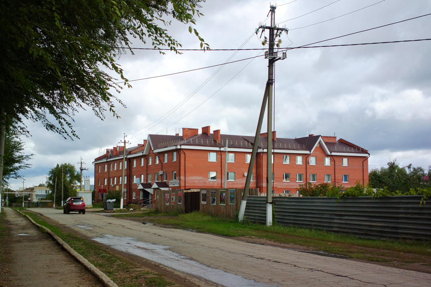 Bezenchuk, Улица Луговцева, 44А