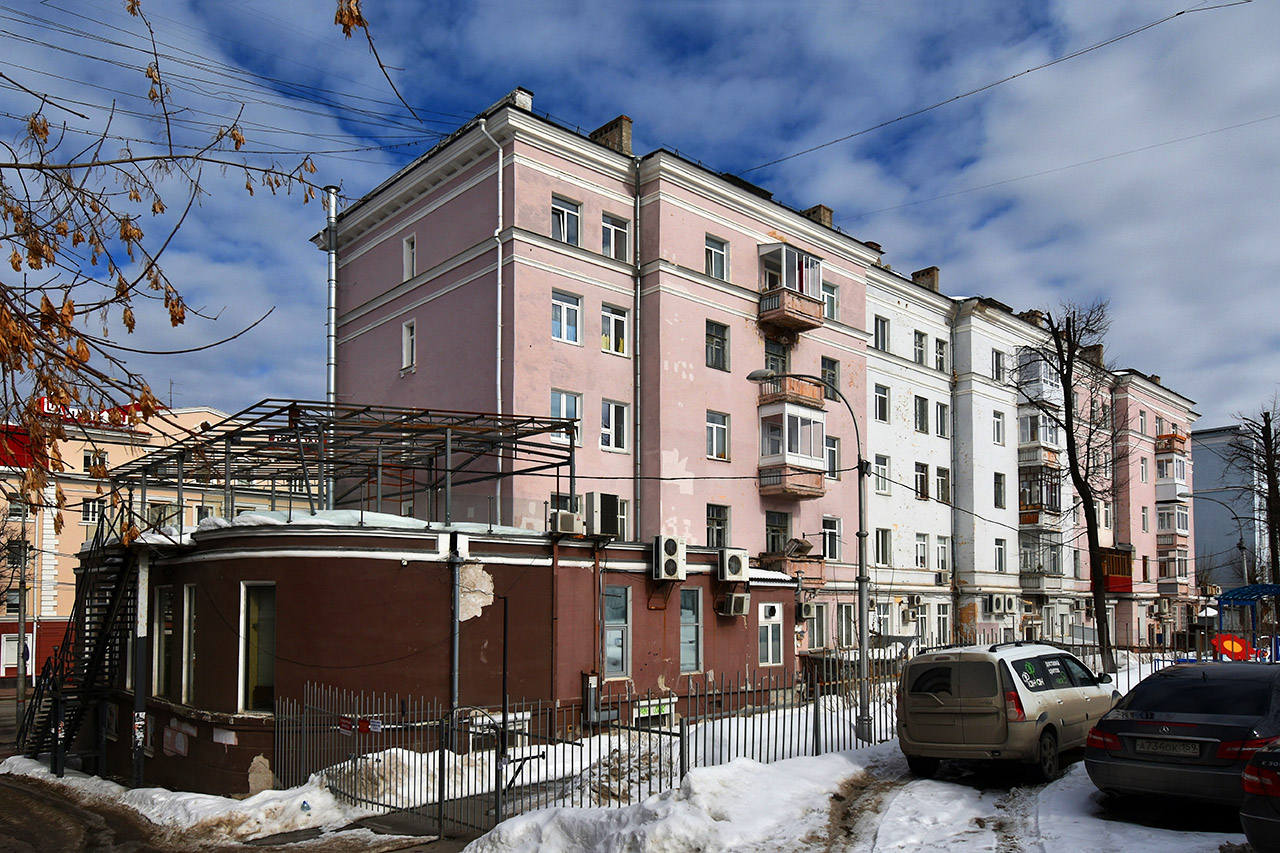 Пермь, Улица Ленина, 98