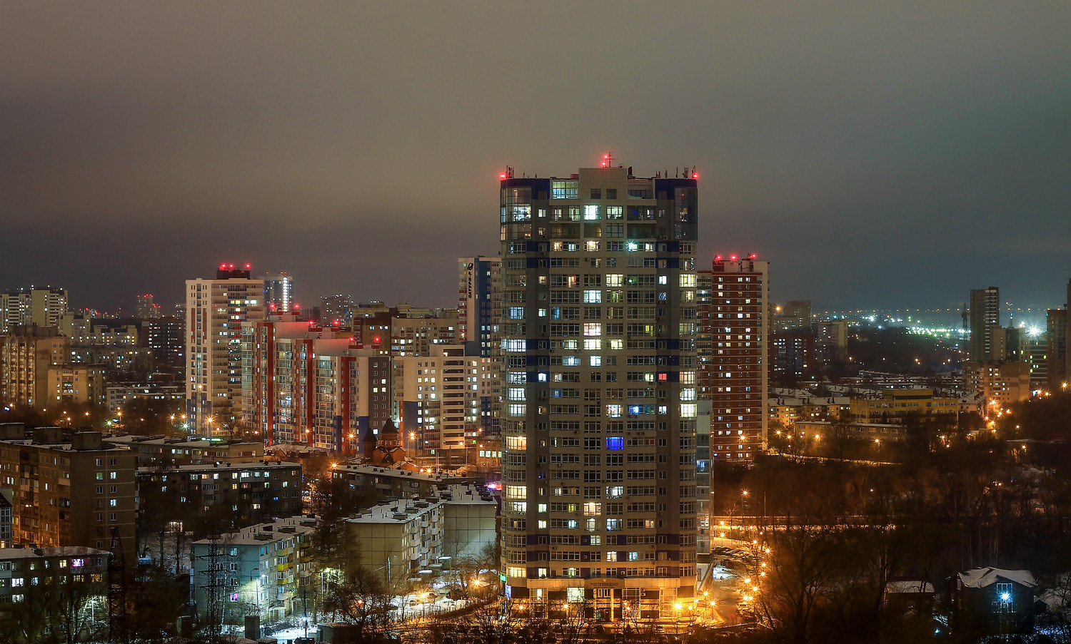 Пермь, Вильвенская улица, 6; Улица Связистов, 4; Шоссе Космонавтов, 49; Полевая улица, 7; Вильвенская улица, 1; Вильвенская улица, 5; Полевая улица, 5; Вильвенская улица, 3; Шоссе Космонавтов, 46; Вильвенская улица, 7; Улица Крылова, 15. Пермь — Панорамы