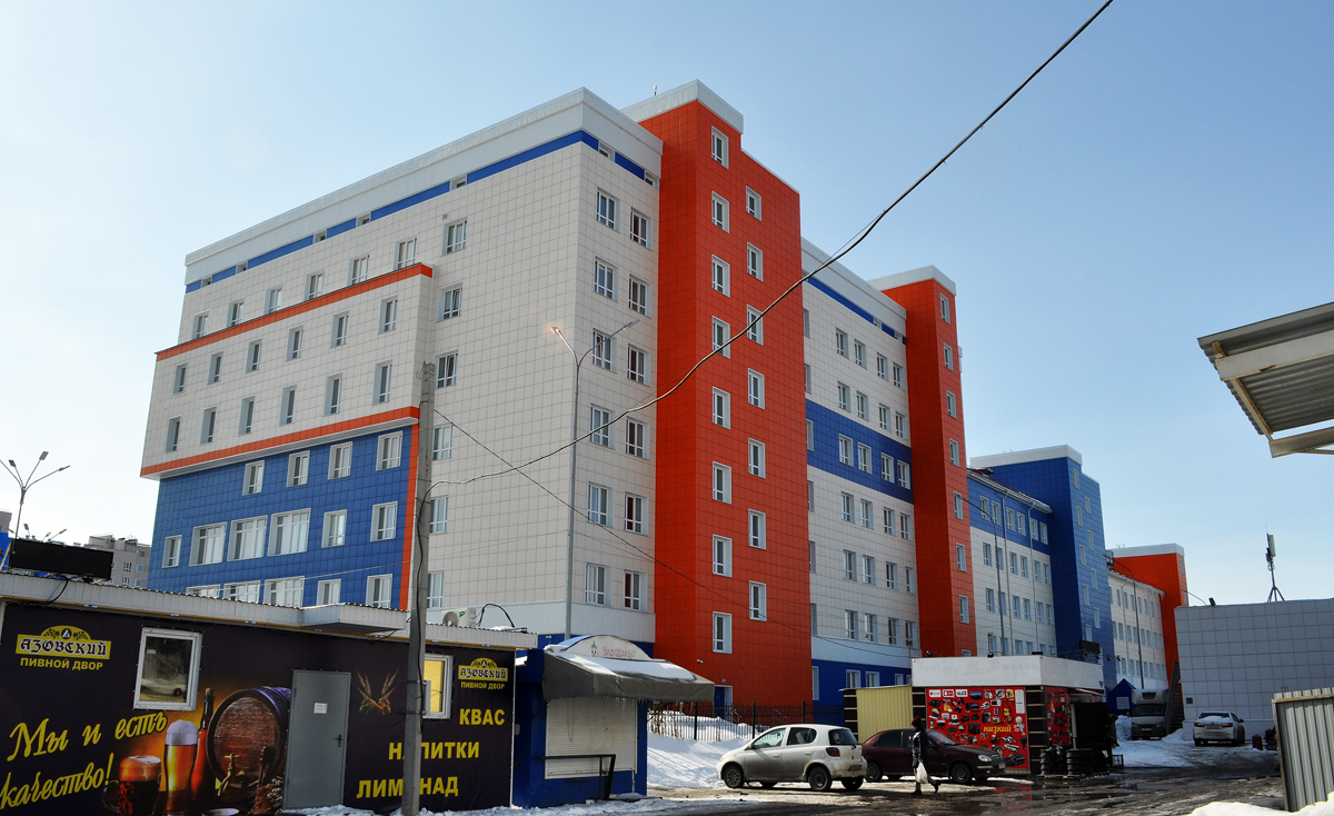 Omsk, Проспект Комарова, 20