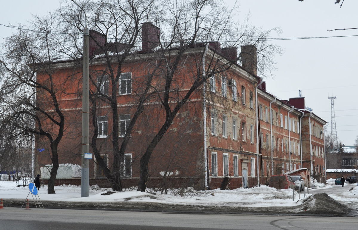 Омск, Малая Ивановская улица, 1