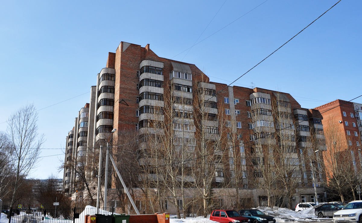 Омск, Улица Дмитриева, 3/4