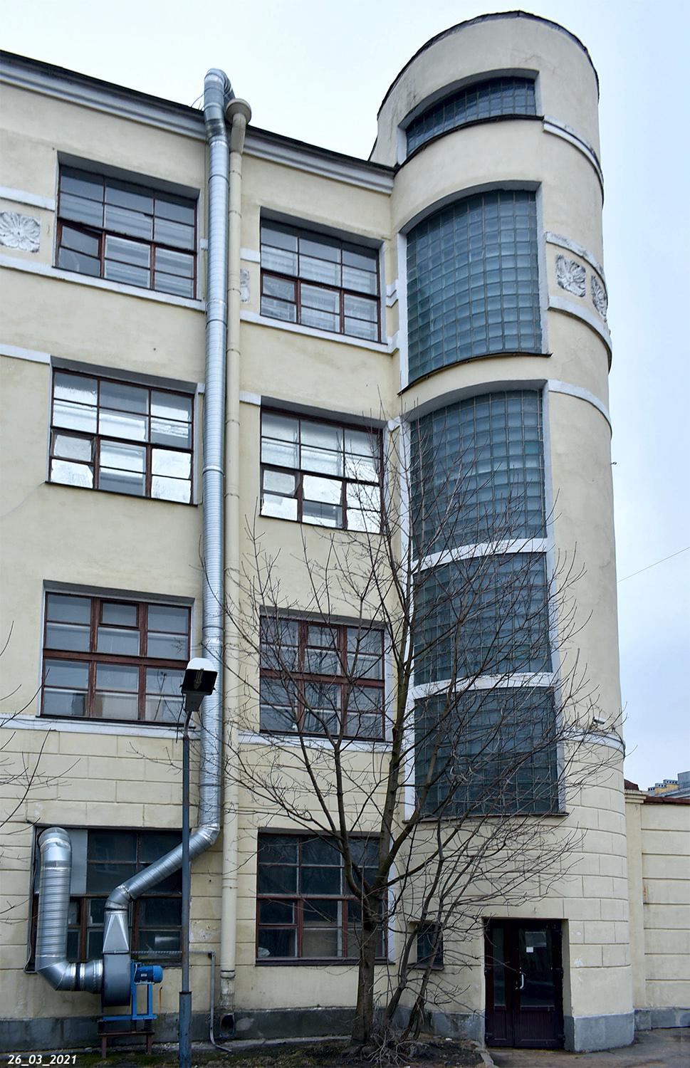 Peterburi, Улица Пугачёва, 5-7