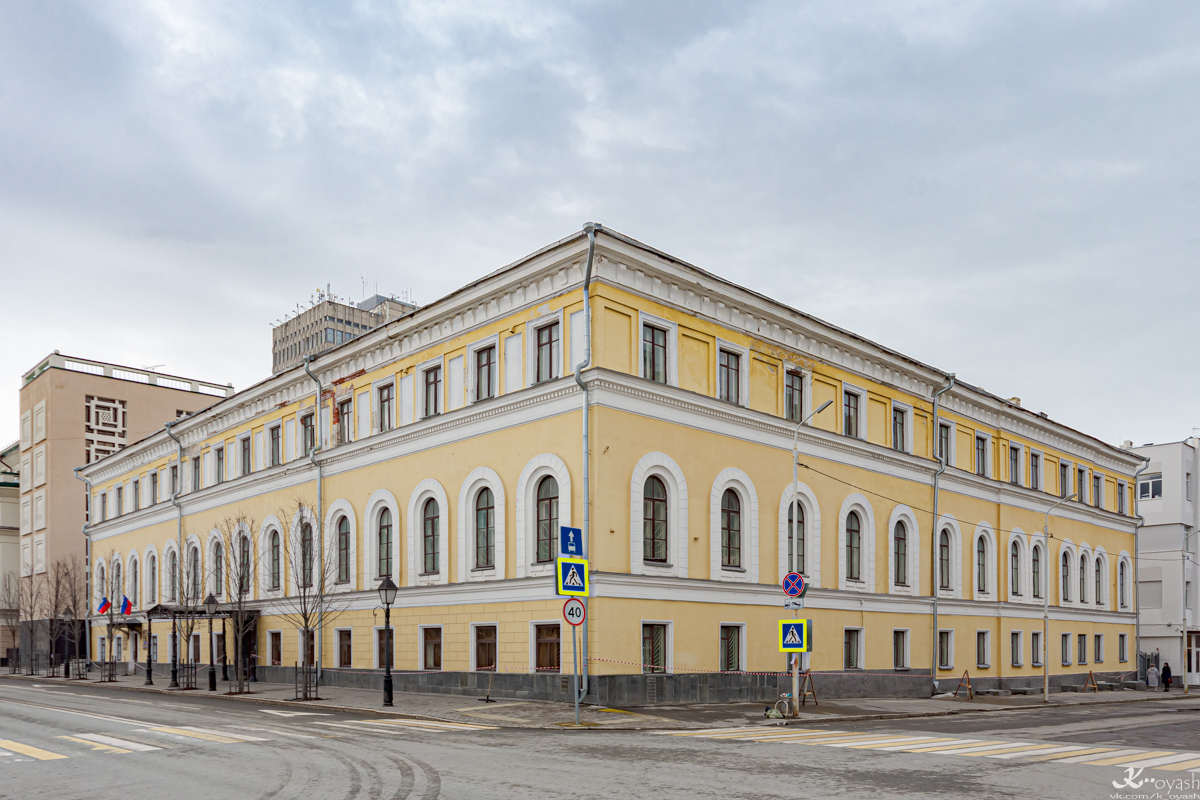 Казань, Кремлёвская улица, 12