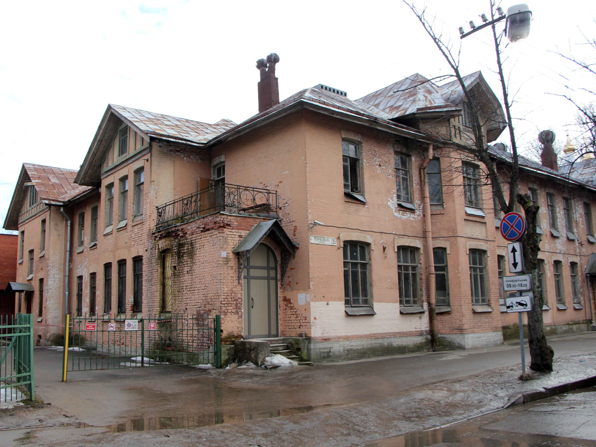 Пушкин, Леонтьевская улица, 35 лит. А