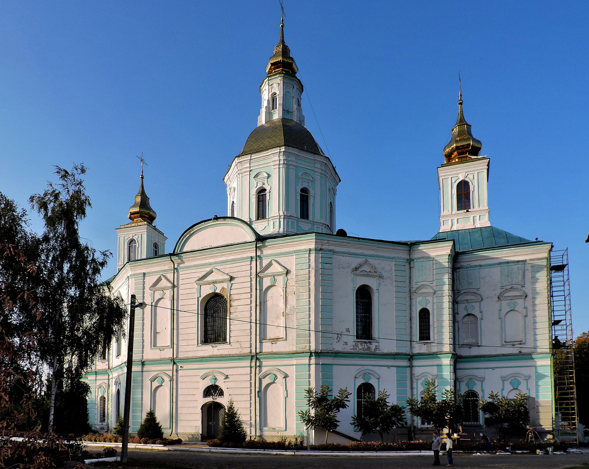 Okhtyrka, Соборная площадь, 1