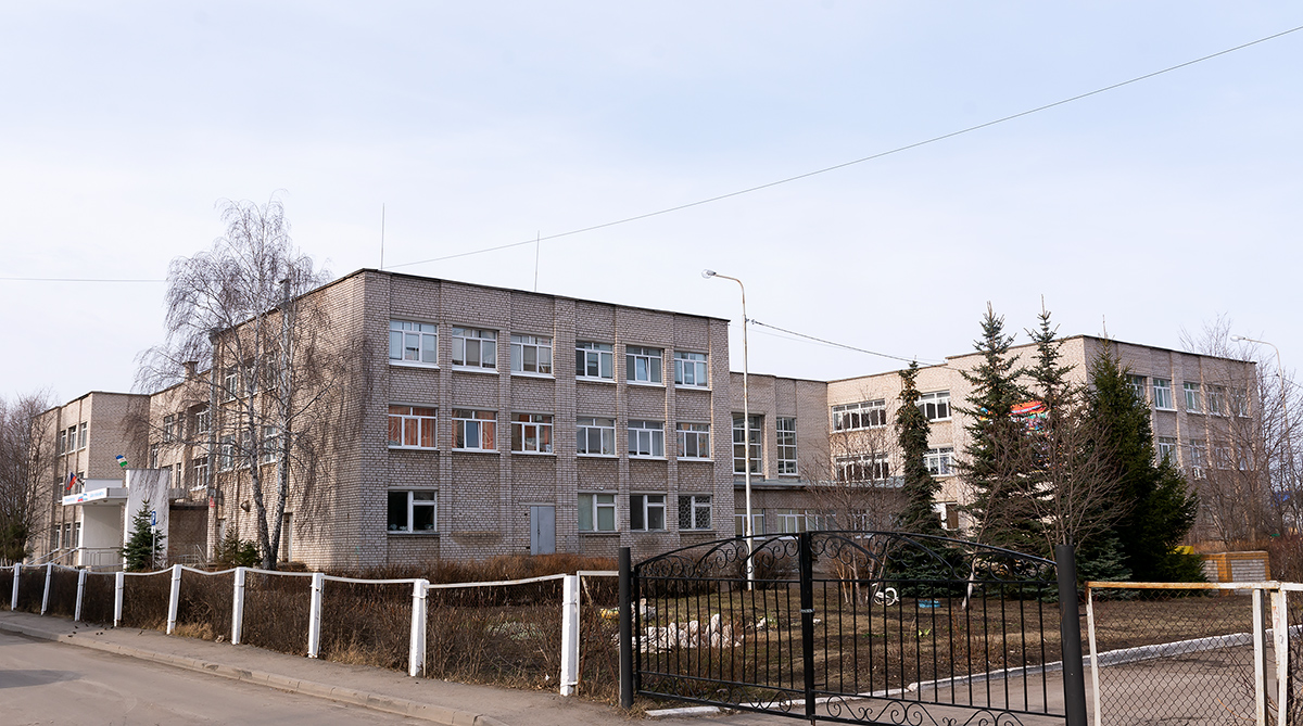 Ufa, Улица Лётчиков, 8/2