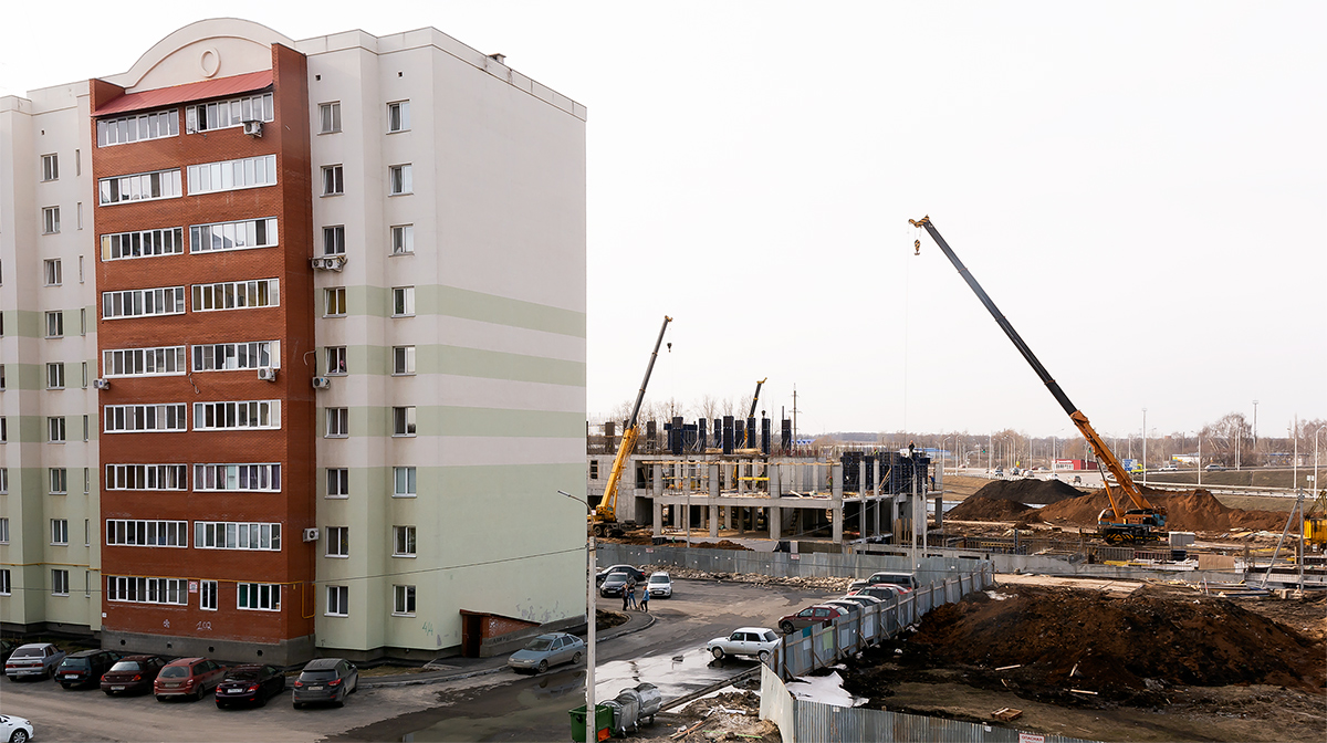Ufa, Улица Лётчиков, 4/4; Улица Сержанта Пашкова, 8