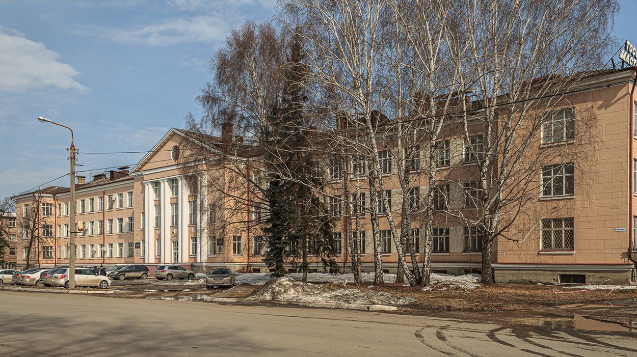 Ufa, Инициативная улица, 12