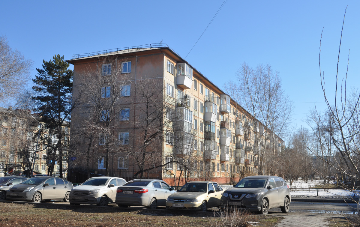Омск, Улица Фёдора Крылова, 8