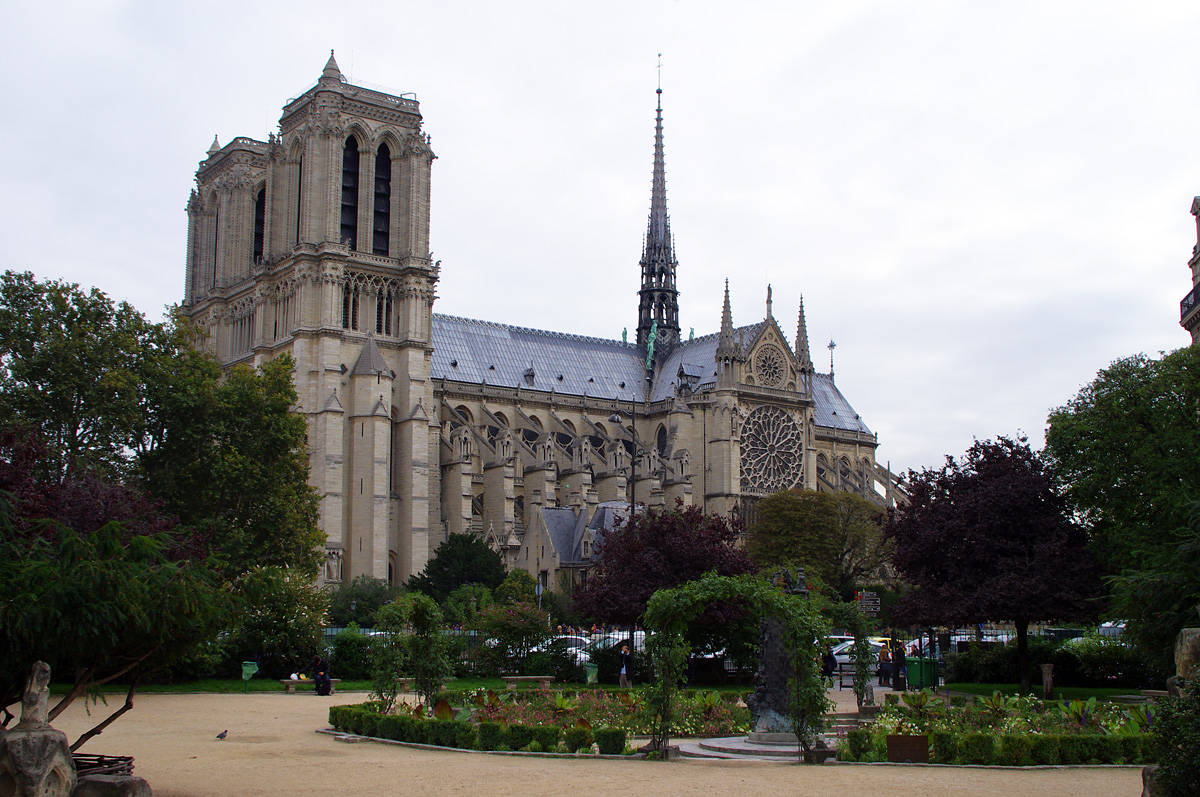 Paryż, Rue du Cloître-Notre-Dame, 1