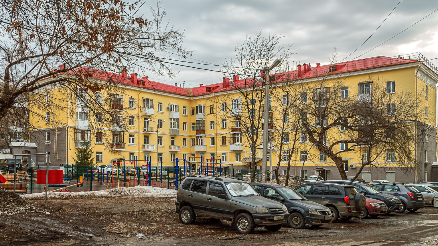 Уфа, Улица Владимира Маяковского, 19 / Архитектурная улица, 10