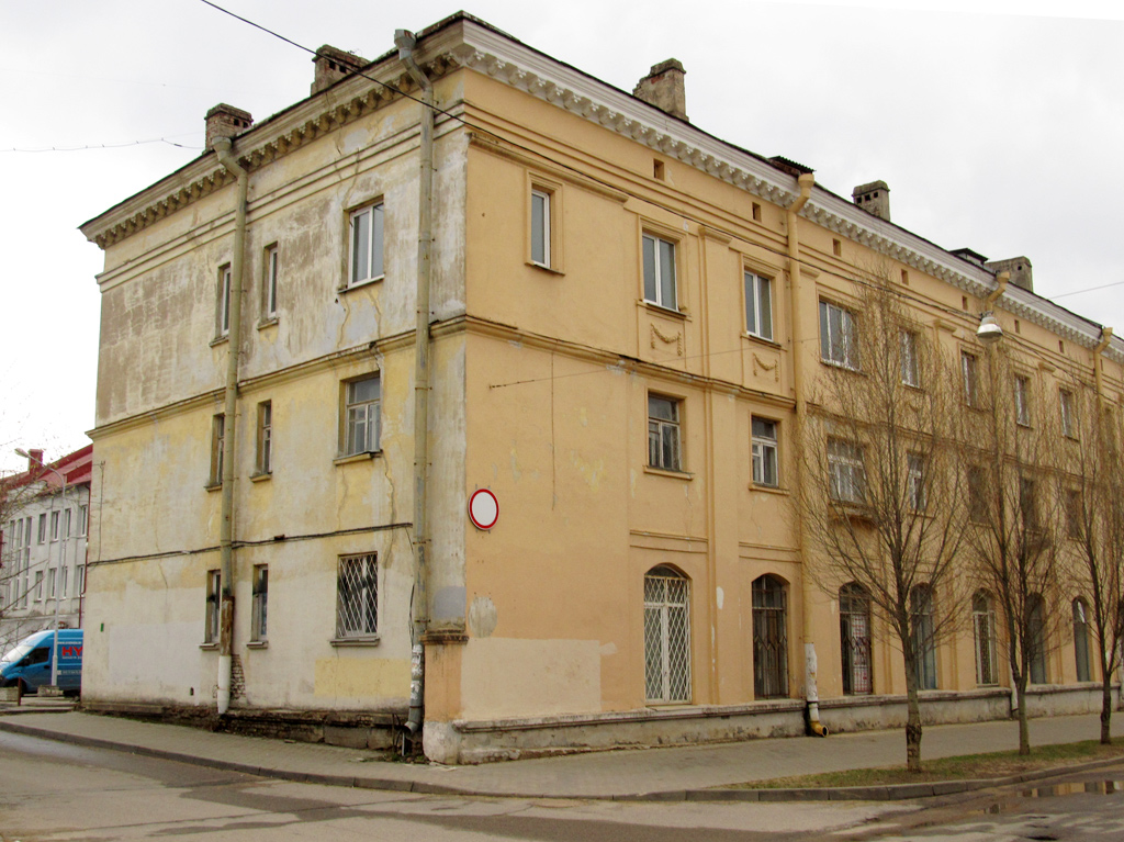 Минск, Улица Чеботарёва, 2 / Улица Олега Кошевого, 4