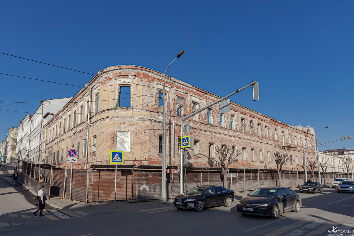 Казань, Профсоюзная улица, 5 / Улица Мусы Джалиля, 16