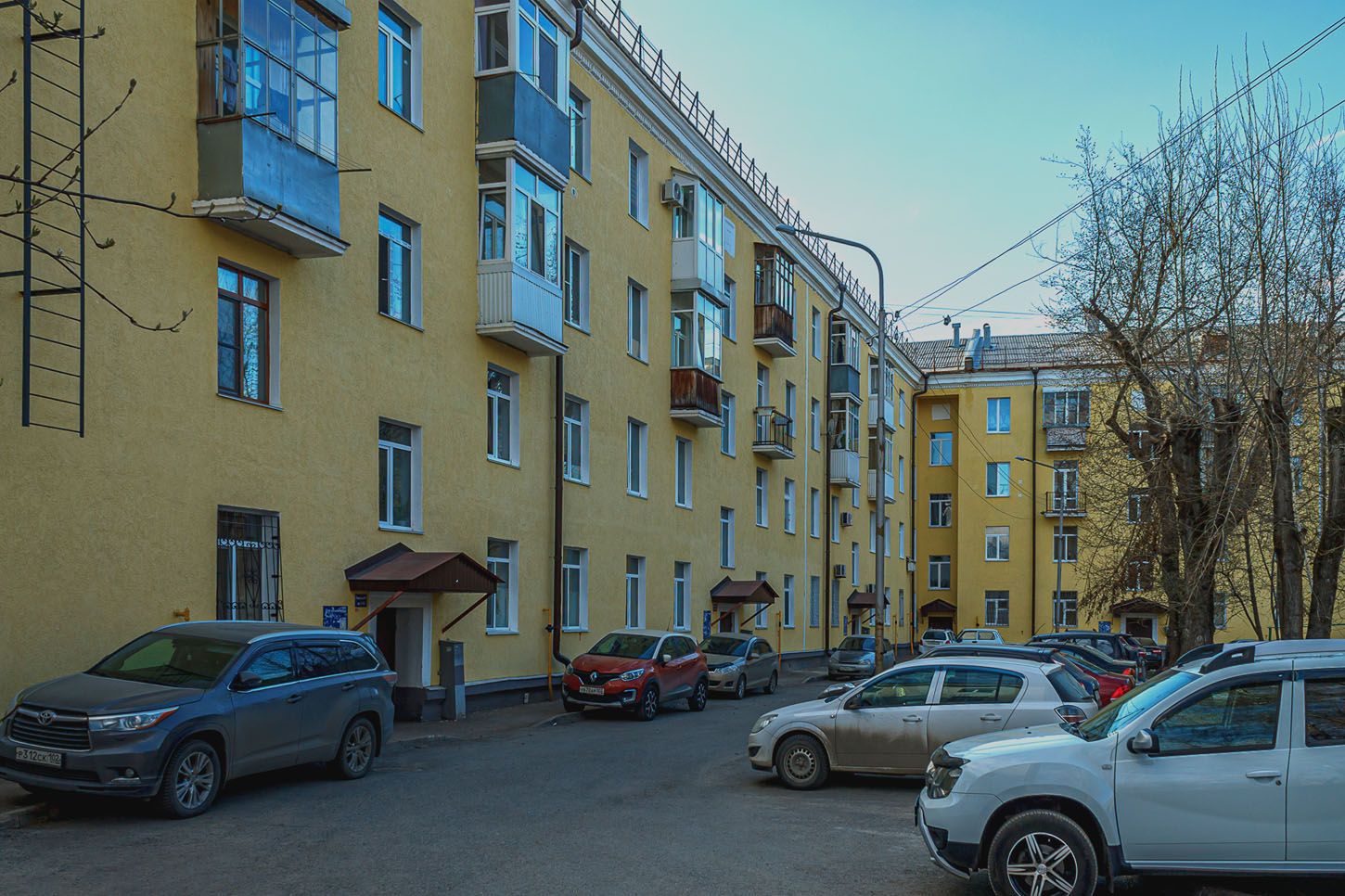 Уфа, Первомайская улица, 15 / Улица Конституции, 14