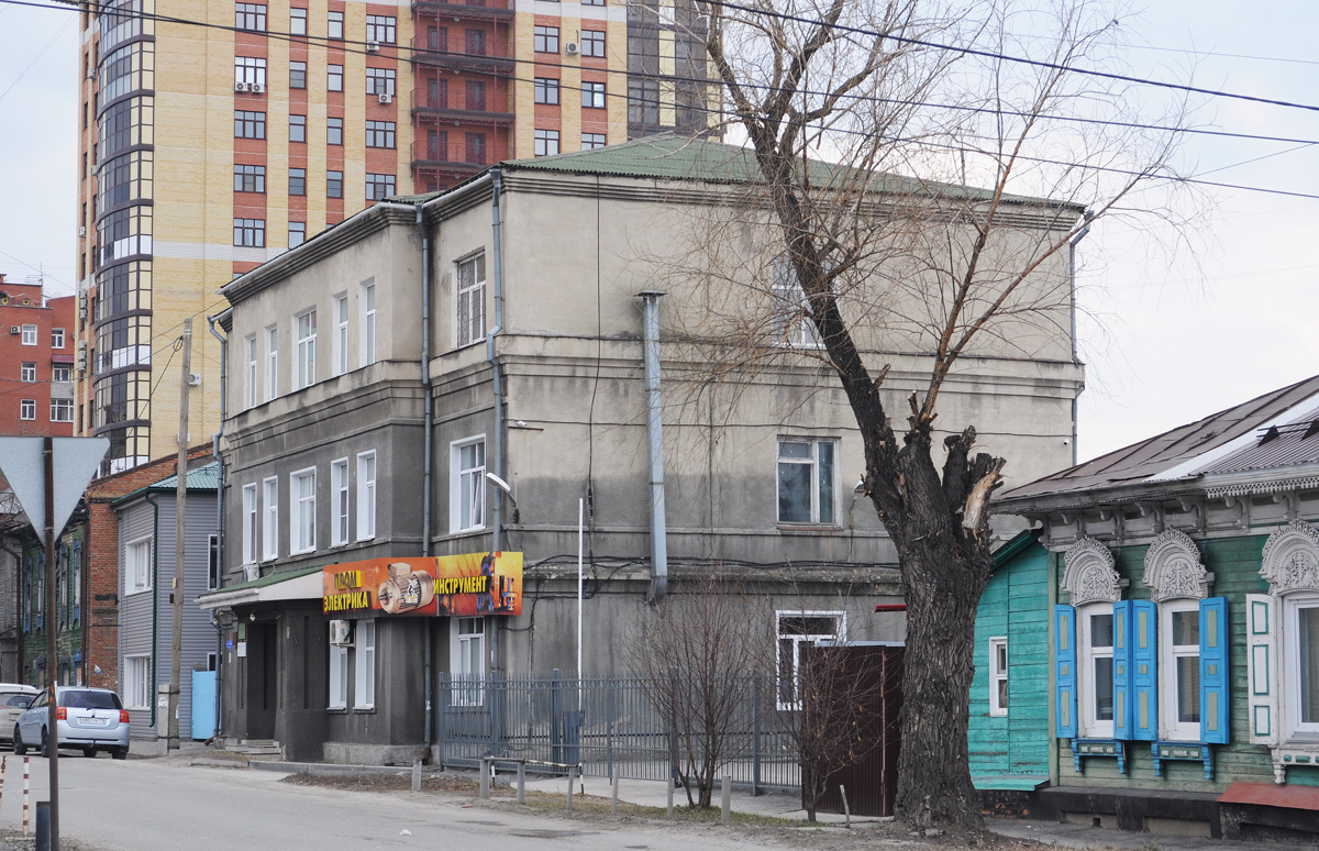 Омск, Учебная улица, 76