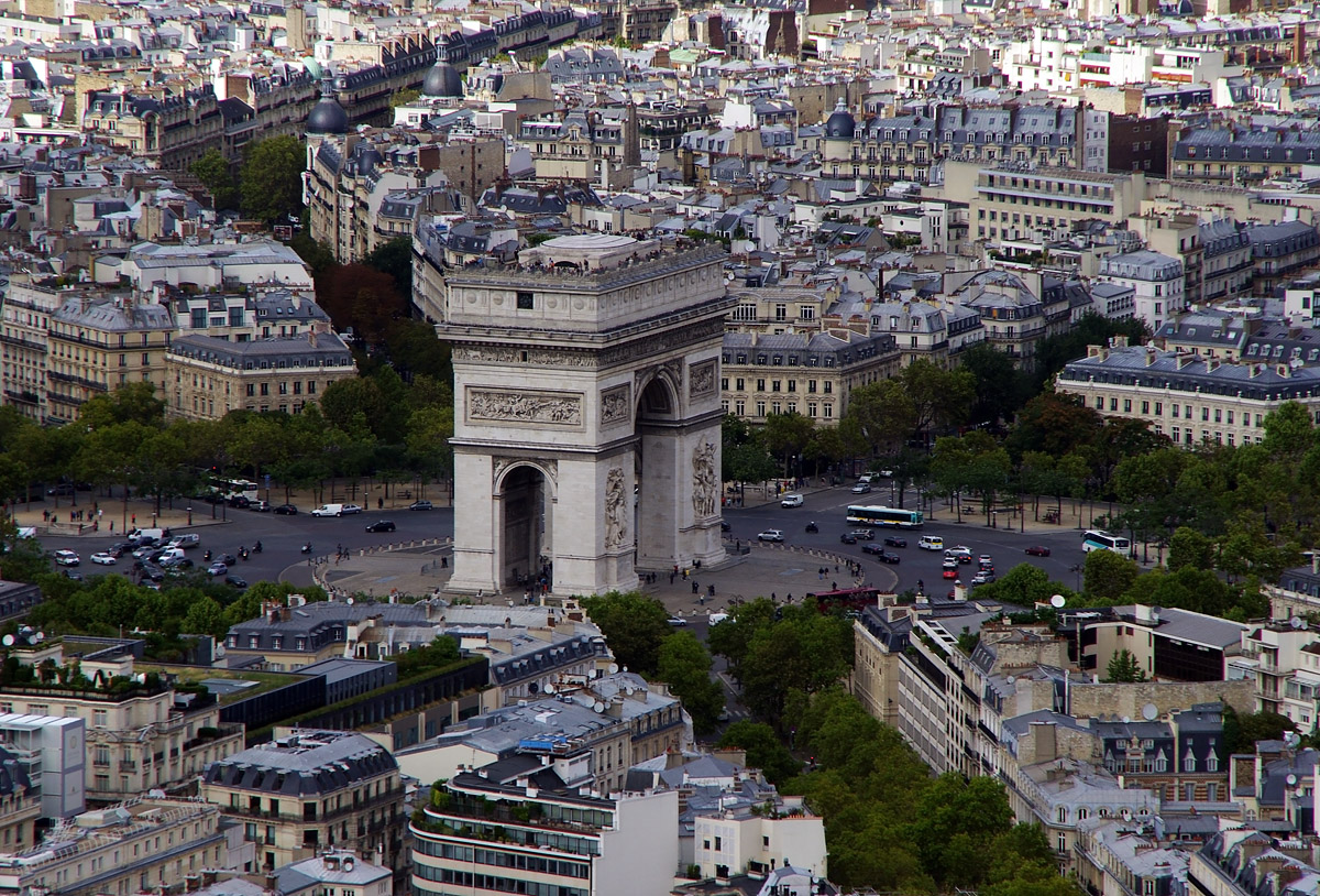 Париж, Place Charles de Gaulle, *