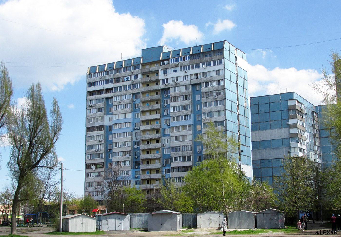 Дніпро, Улица Юрия Кондратюка, 10