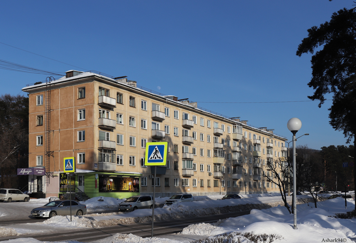 Железногорск, Советская улица, 32