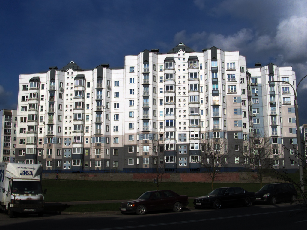 Минск, Улица Игнатовского, 1