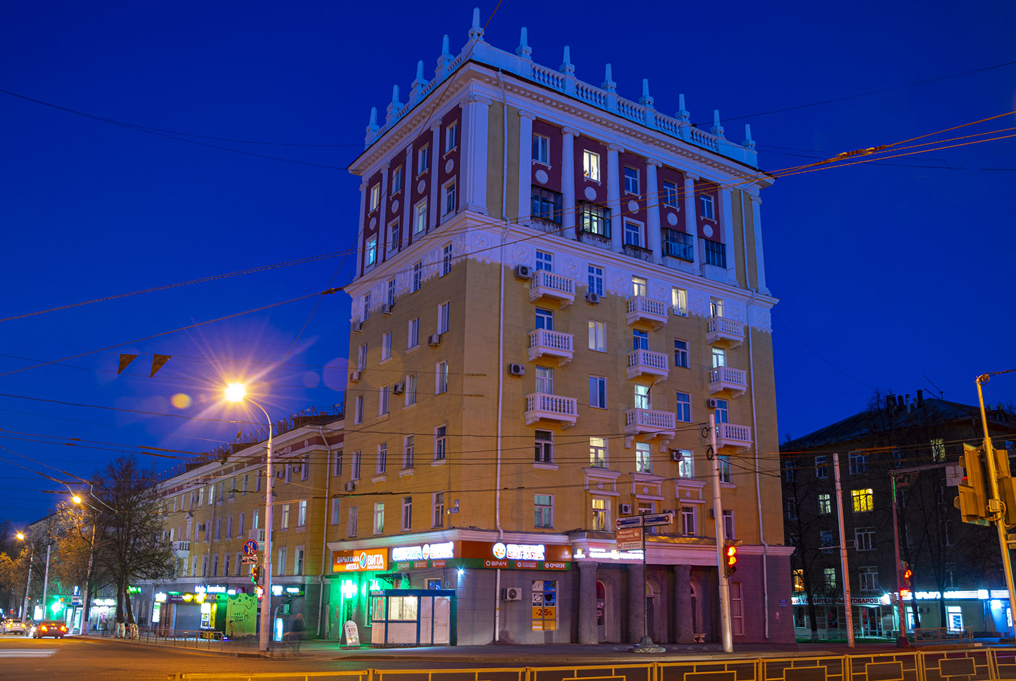 Уфа, Первомайская улица, 26 / Улица Ульяновых, 28