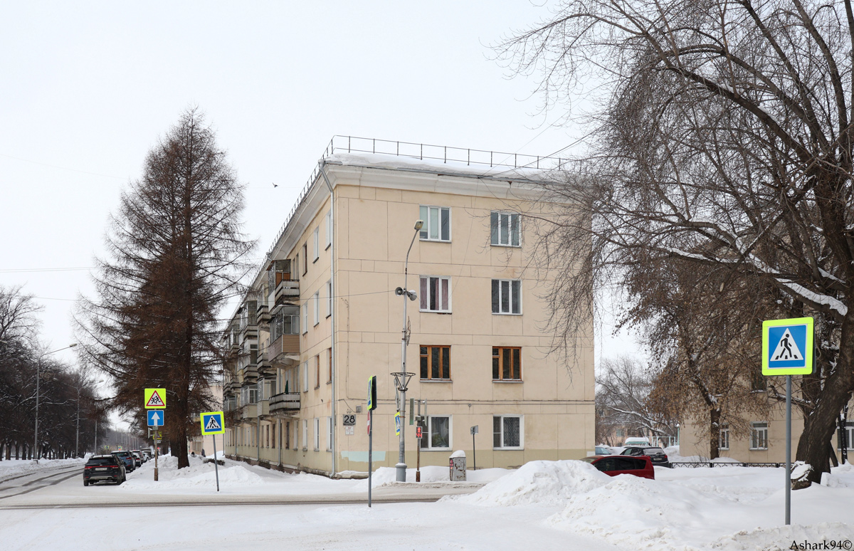 Железногорск, Улица Андреева, 16 / Улица Свердлова, 28