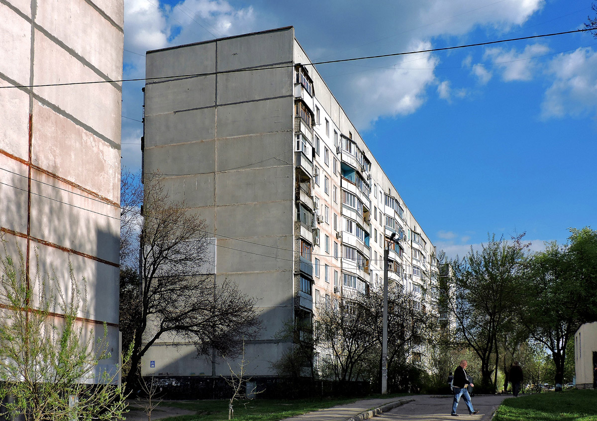 Харьков, Продольная улица, 3Б