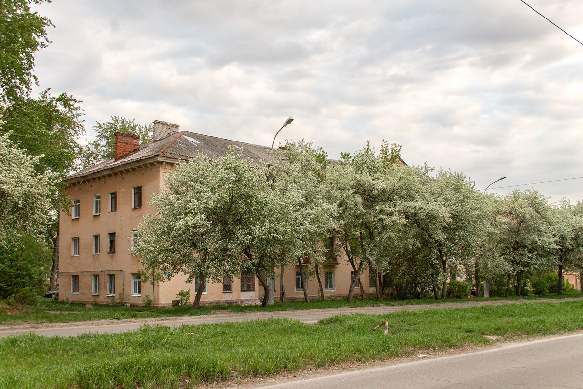 Березники, Улица Деменева, 8